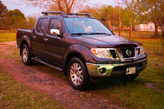 Abby's Nissan Frontier: just washed by Richard, or prepped to be in a car commercial?