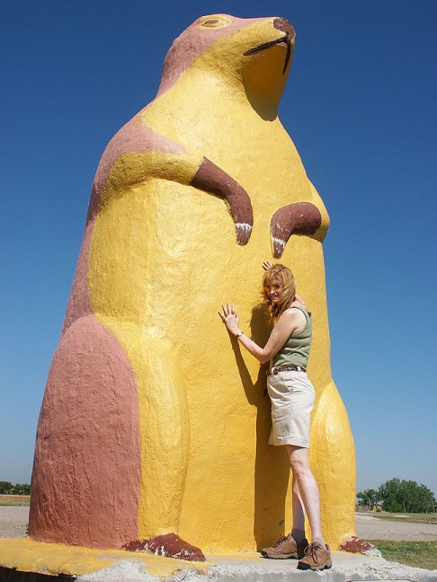 Abby poses with a giant prairie dog near Devil's Tower.