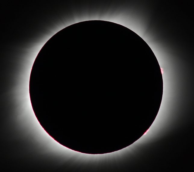 My first image of the totality was at f/8, 1/160th, ISO 200.