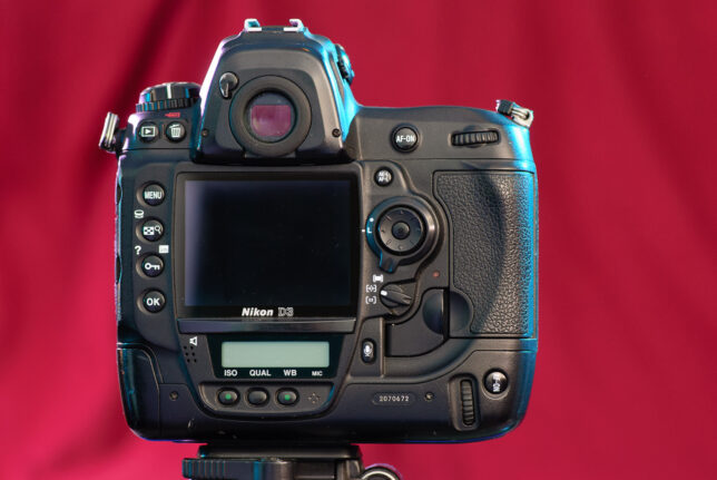 If you use any Nikon DSLR made in the last 20 years, you will have no problems running the D3.